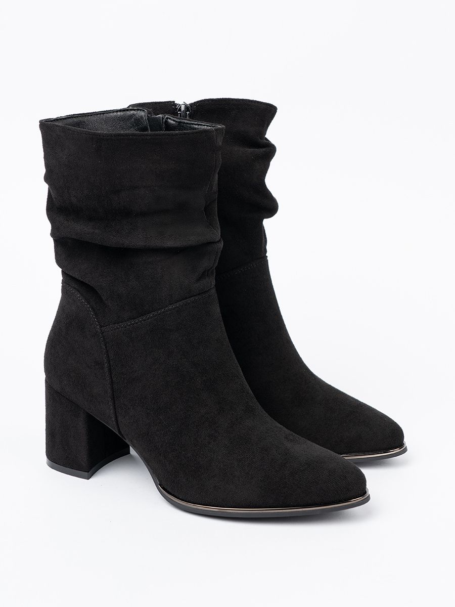 Black Suede Ankle Boots with Elegant Gathering