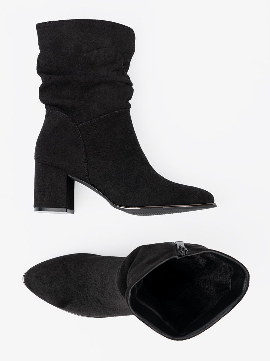Black Suede Ankle Boots with Elegant Gathering