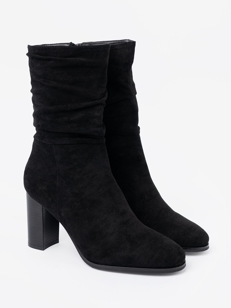 Black Ankle Boots with Block Heel and Gathered Shaft