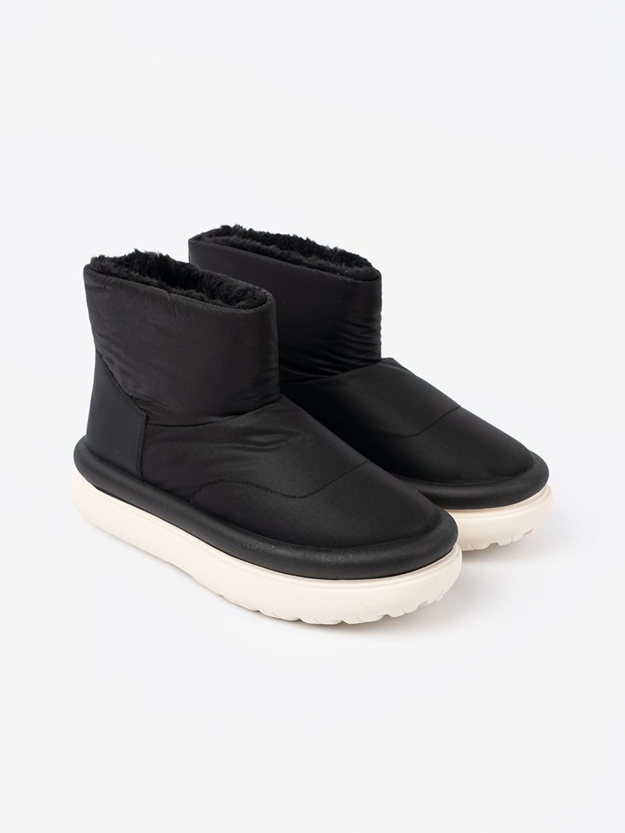 Waterproof Black Snow Boots with Fur Lining