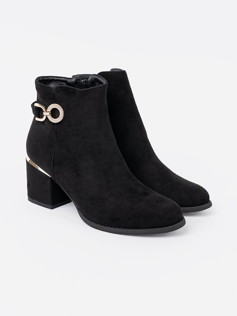 Black Ankle Boots with Elegant Buckle