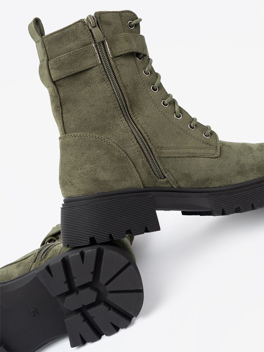 Dark Green Ankle Boots with Thick Sole and Laces