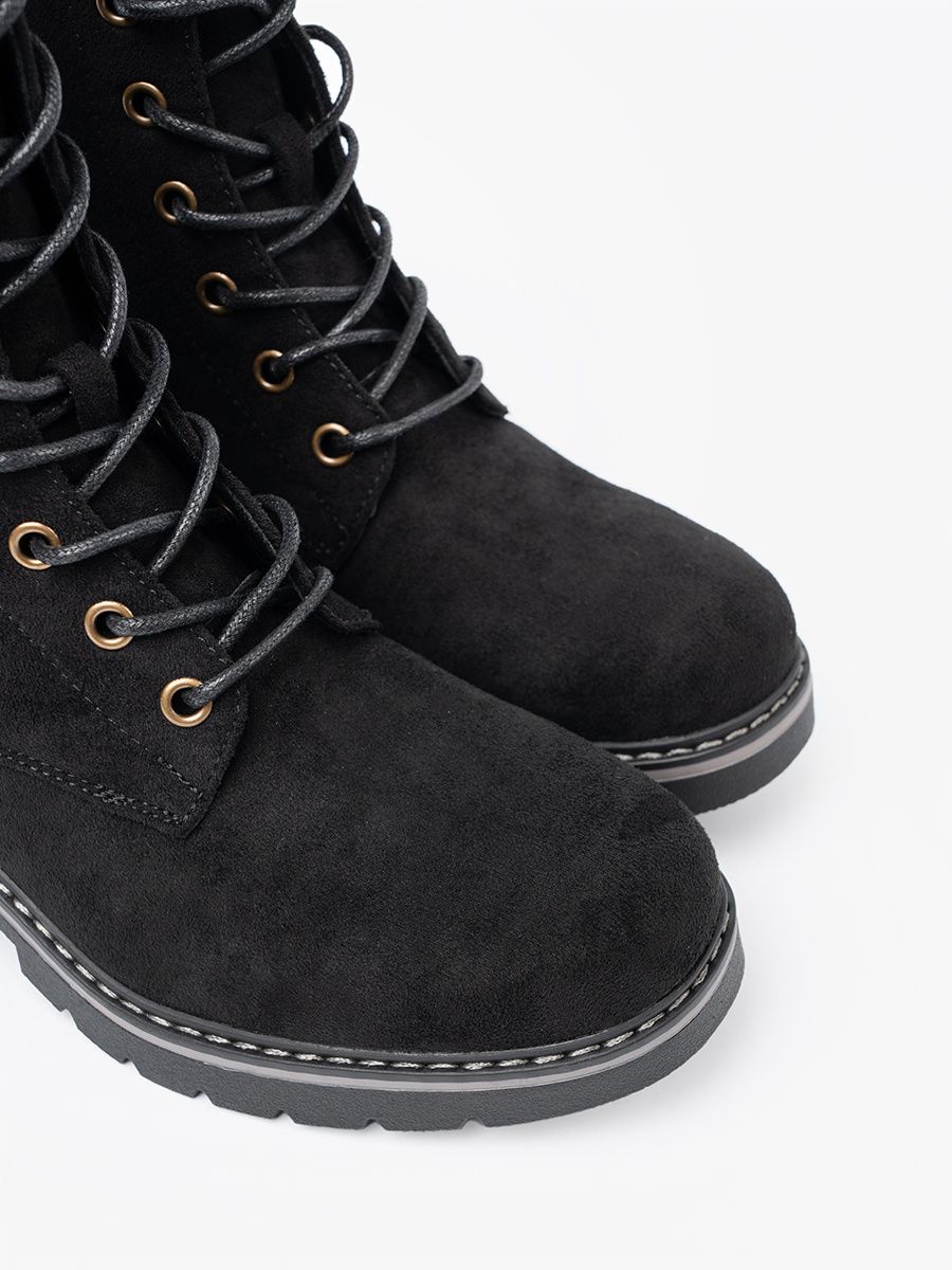 Black Lace-Up Ankle Boots with Thick Sole
