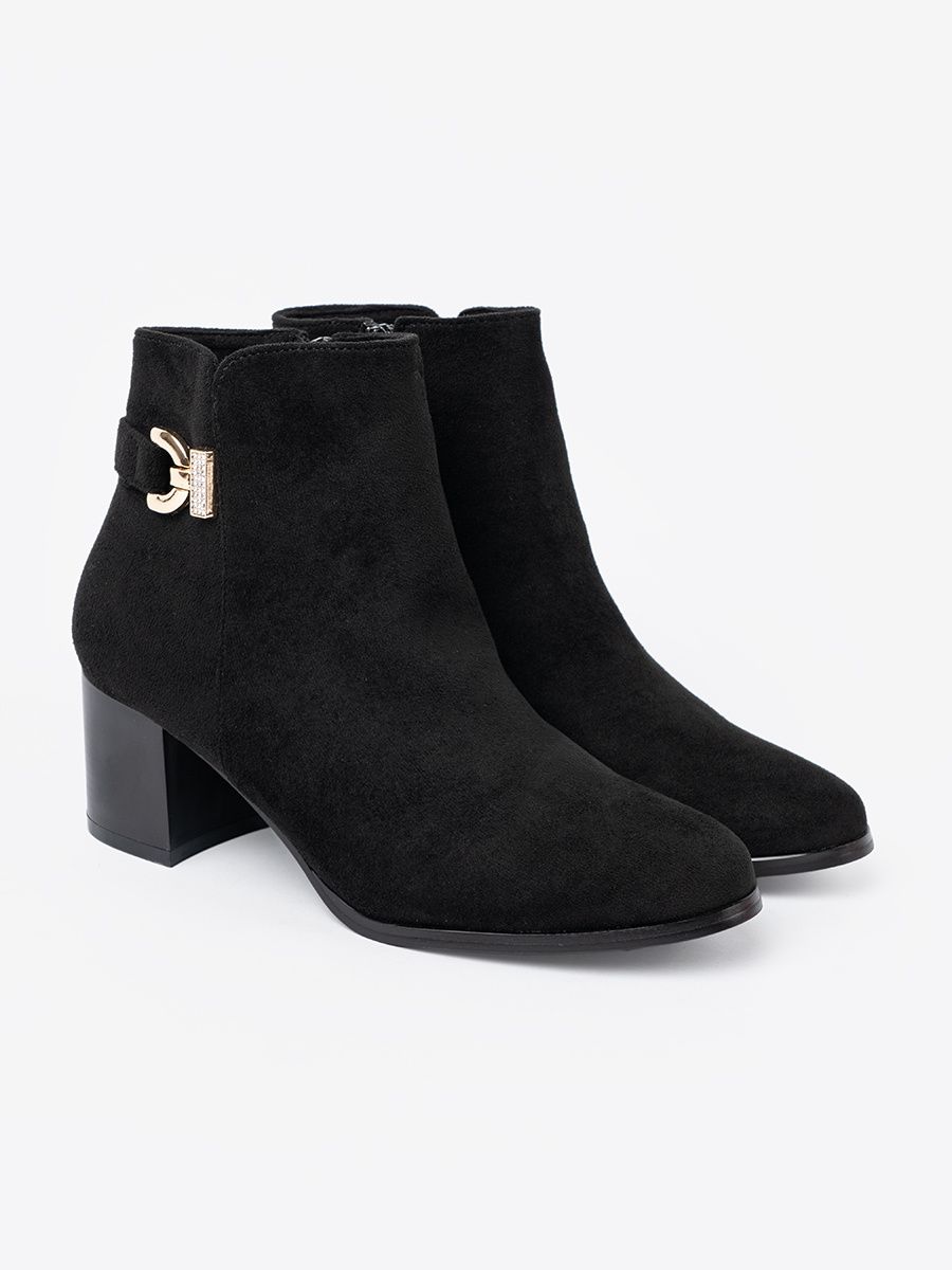 Stylish Black Ankle Boots with Elegant Embellishment