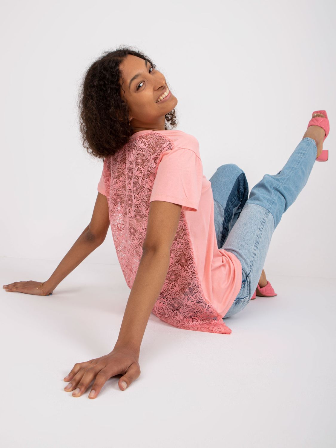 Stylish Blouse with V-Neck in Light Pink
