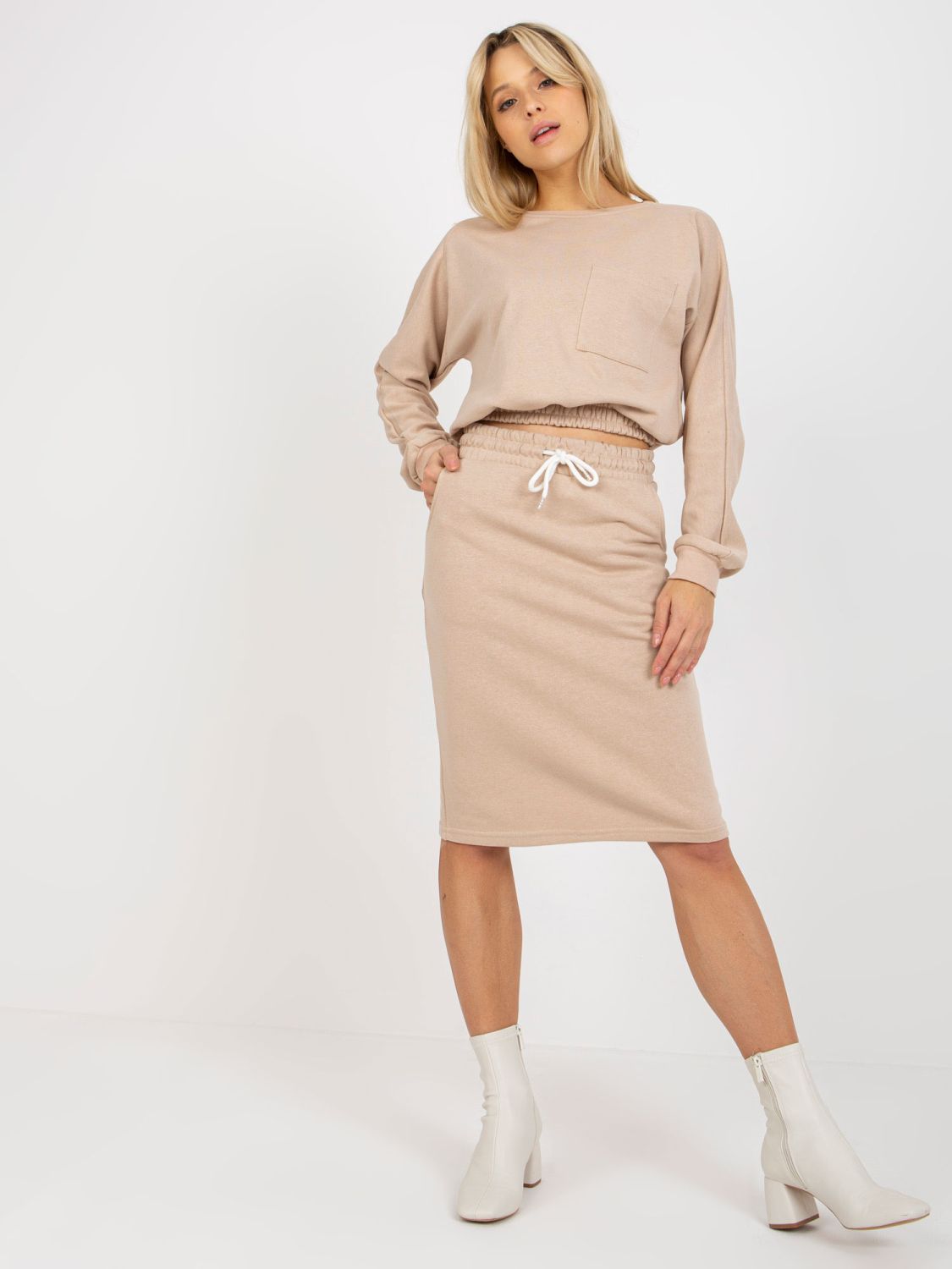 Beige Casual Set with Short Blouse