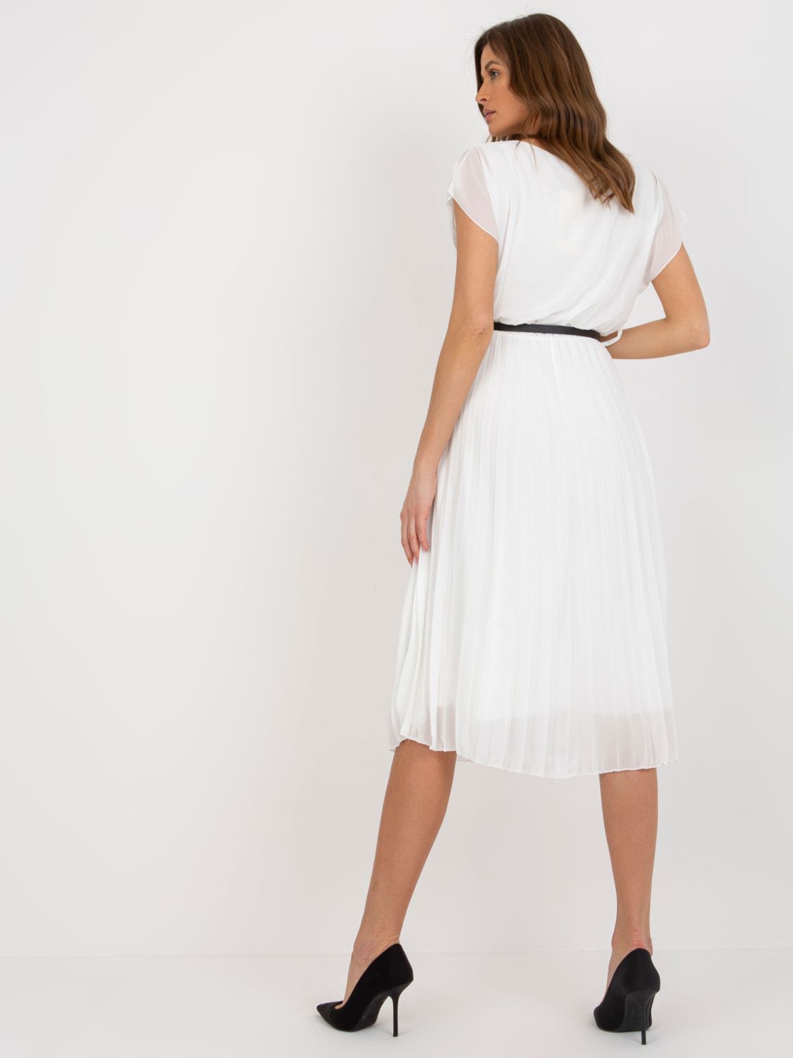 Ecru Pleated Dress with Short Sleeves