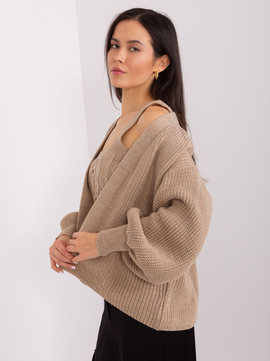 Beige Set with Short Cardigan