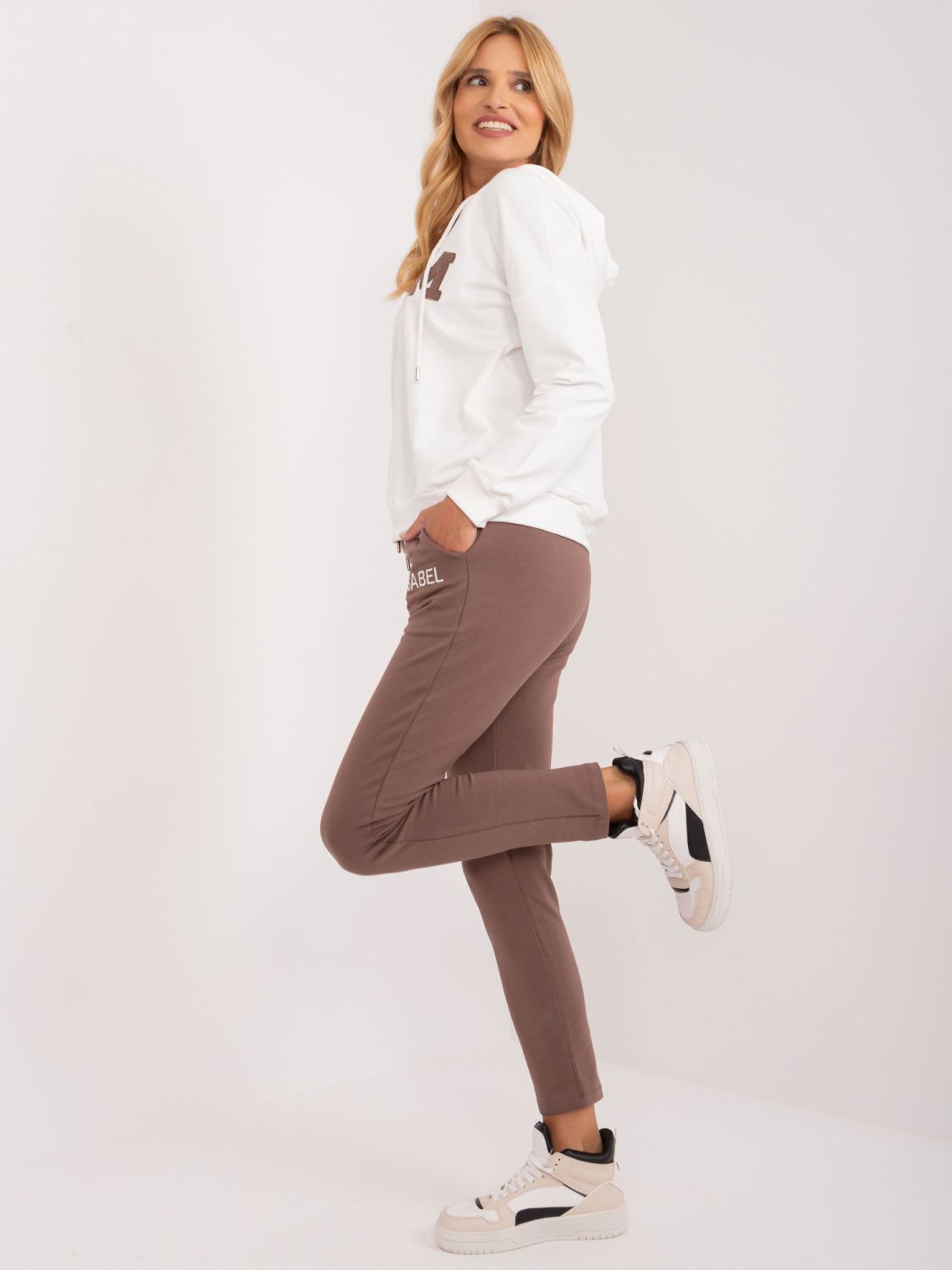 Stylish White-Brown Set