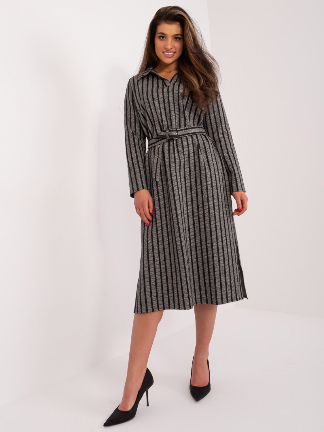 Elegant Midi Dress with Stripes