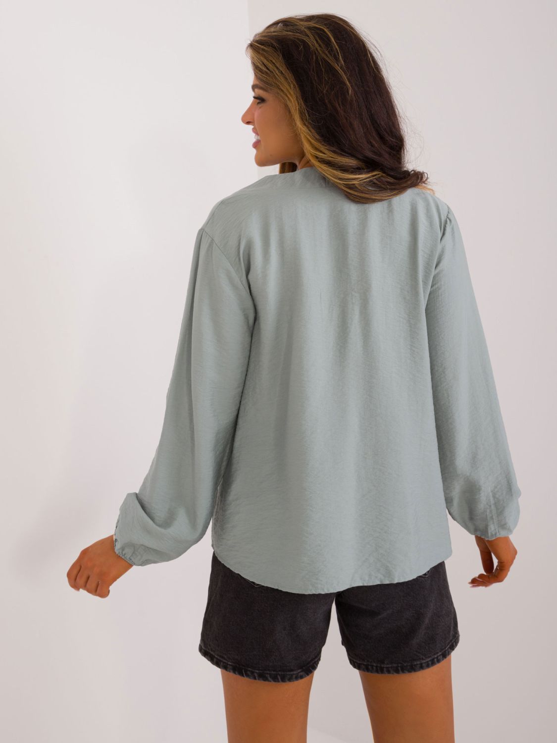 Comfortable Blouse with Puff Sleeves