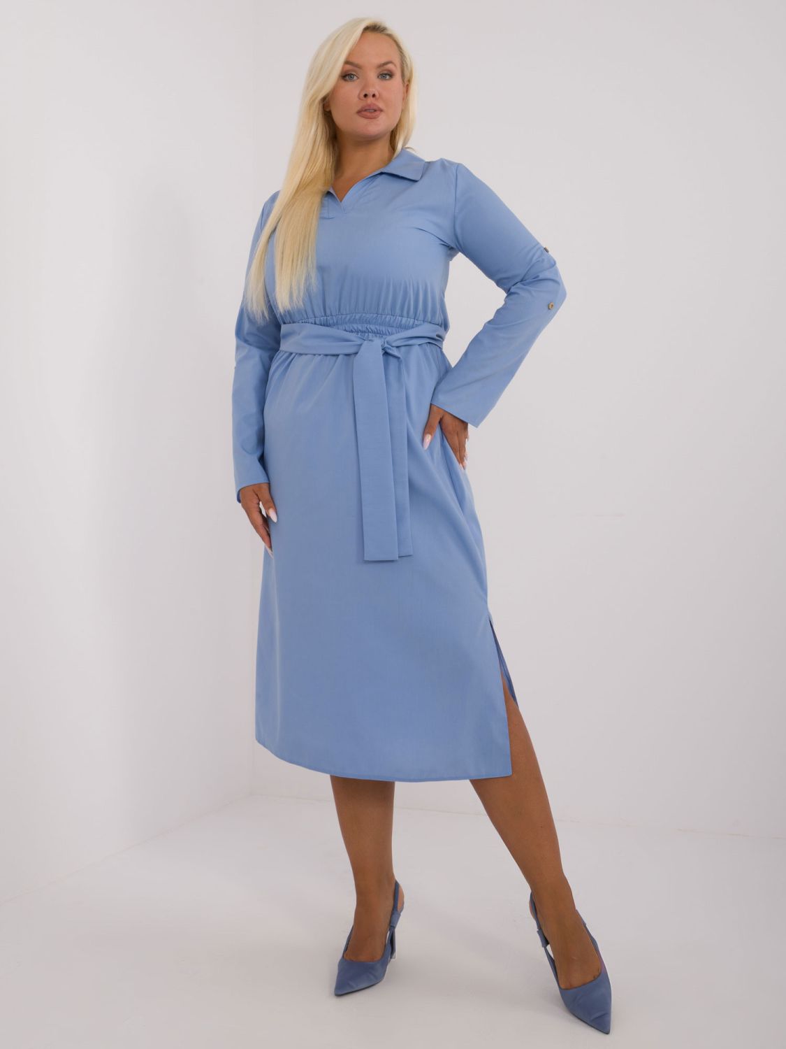 Elegant Blue Dress with Long Sleeves