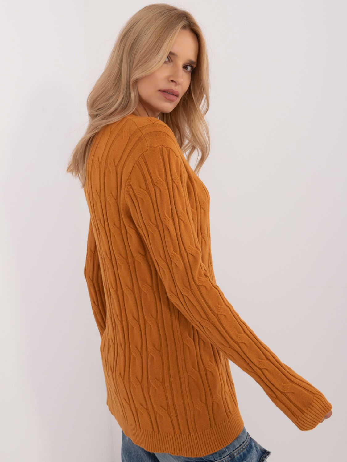 Comfortable Yellow Sweater with Long Sleeves