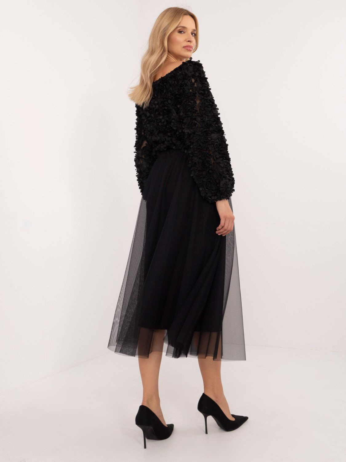 Elegant Black Midi Skirt