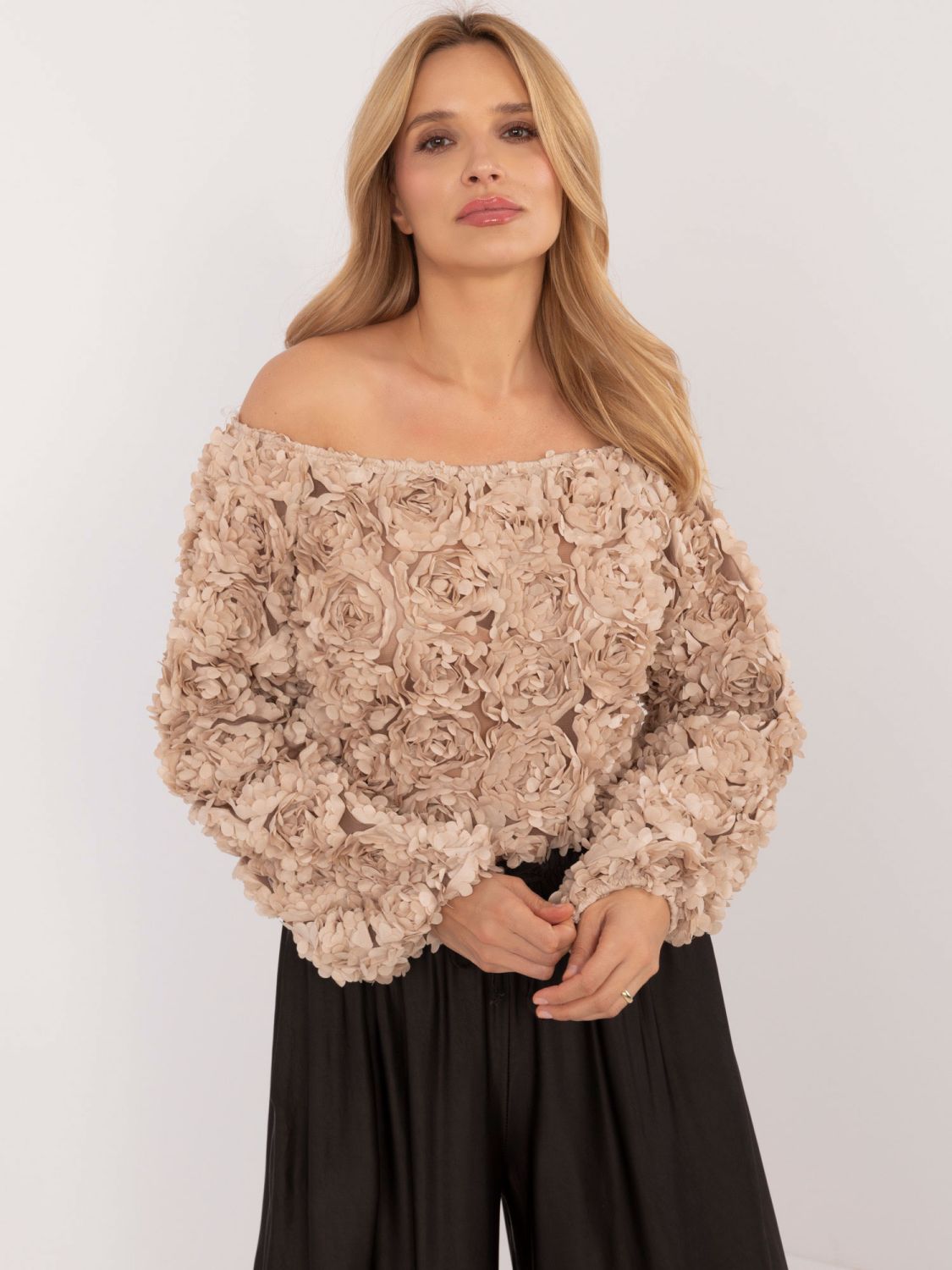 Elegant Beige Blouse with Long Sleeves