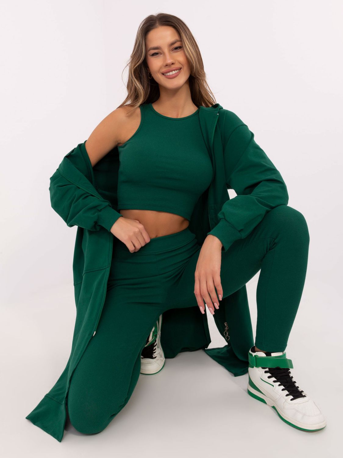 Stylish Set in Dark Green