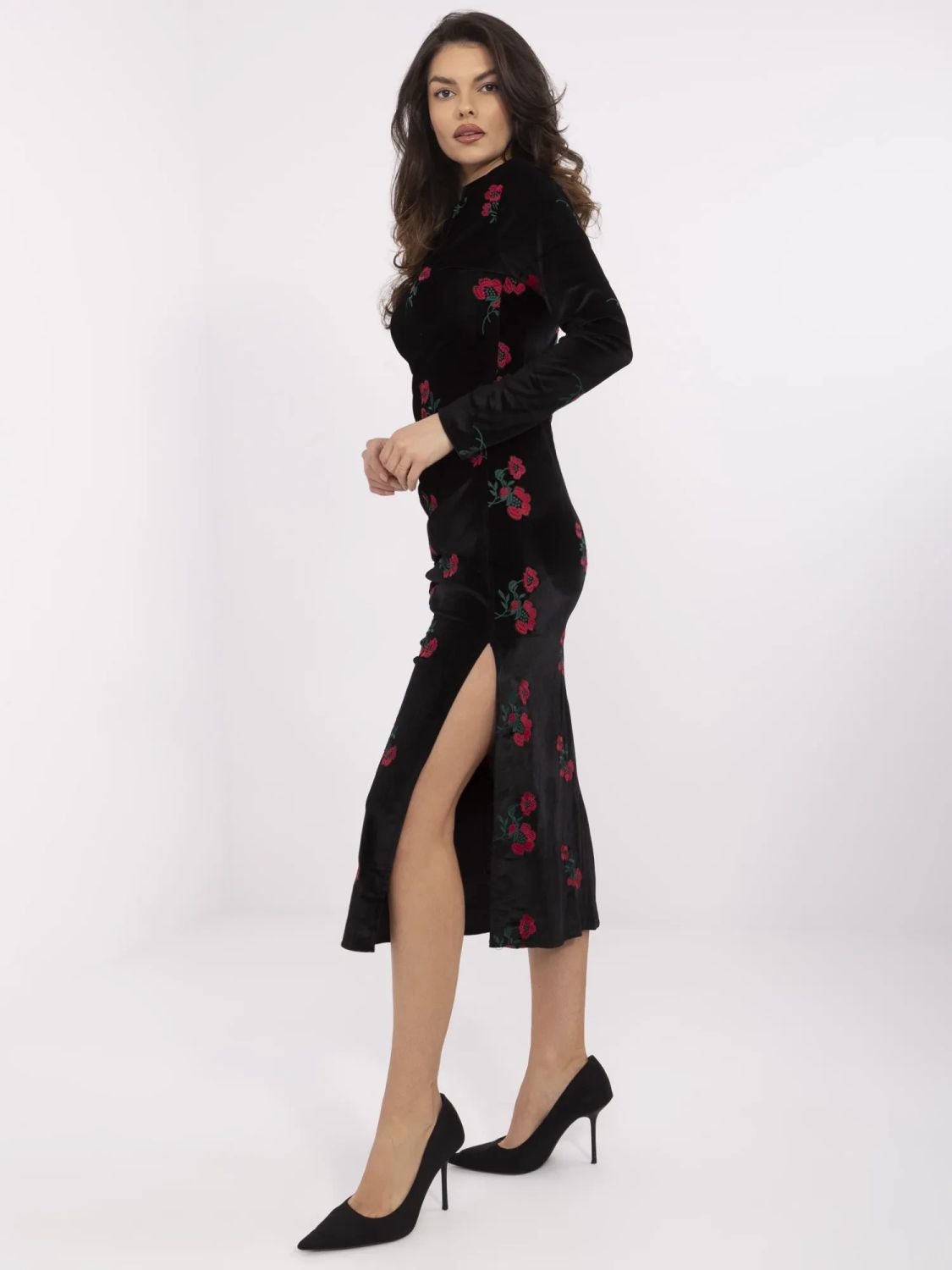 Elegant Midi Dress with Long Sleeves