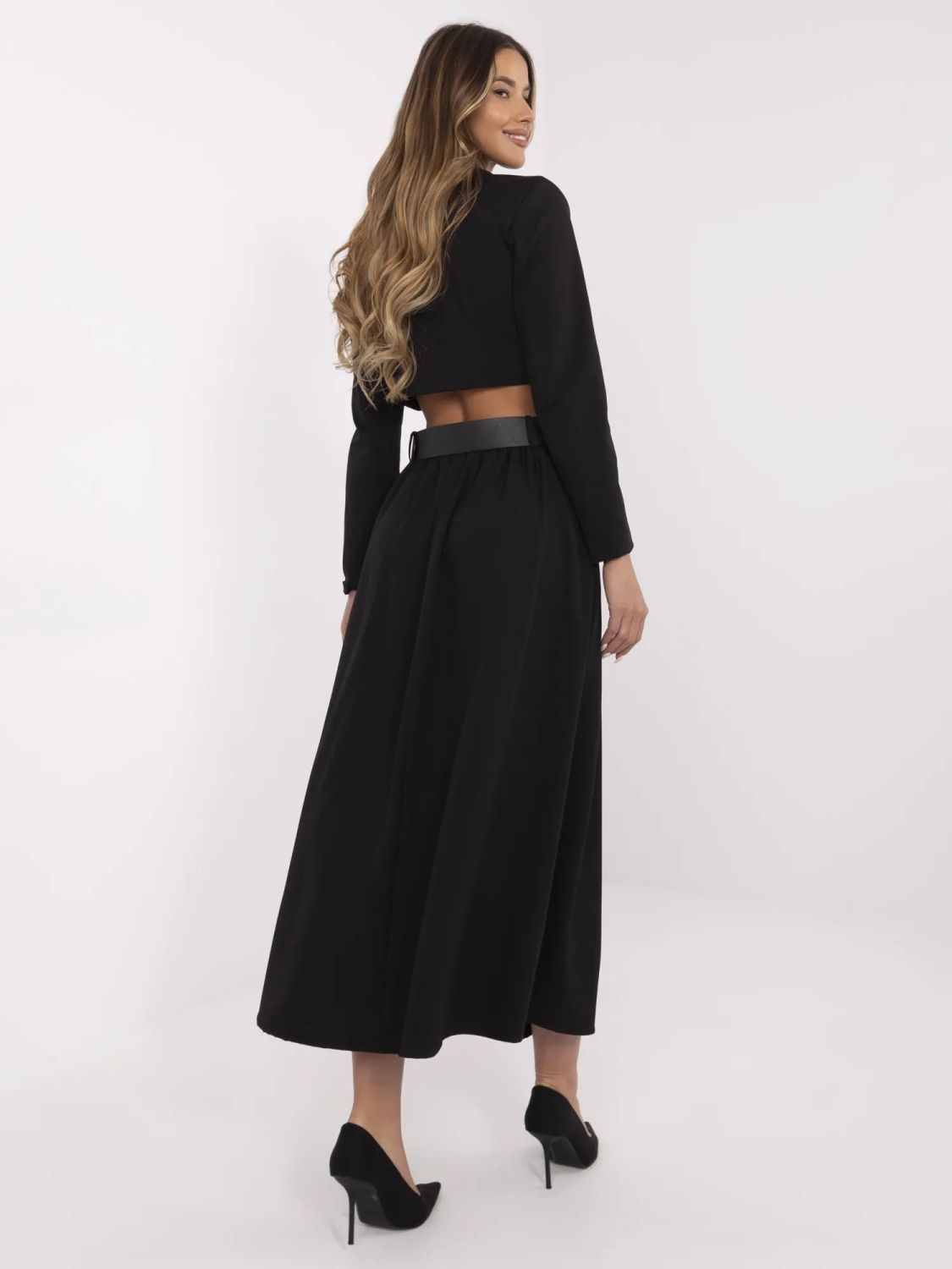 Elegant Maxi Skirt with Belt and Pockets