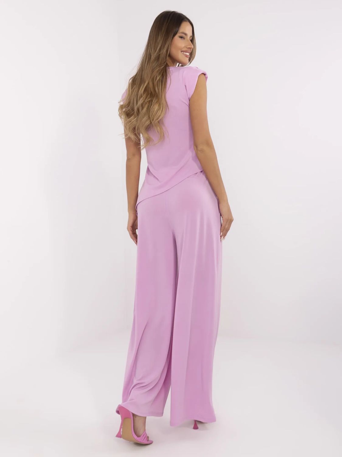 Elegant set in light purple