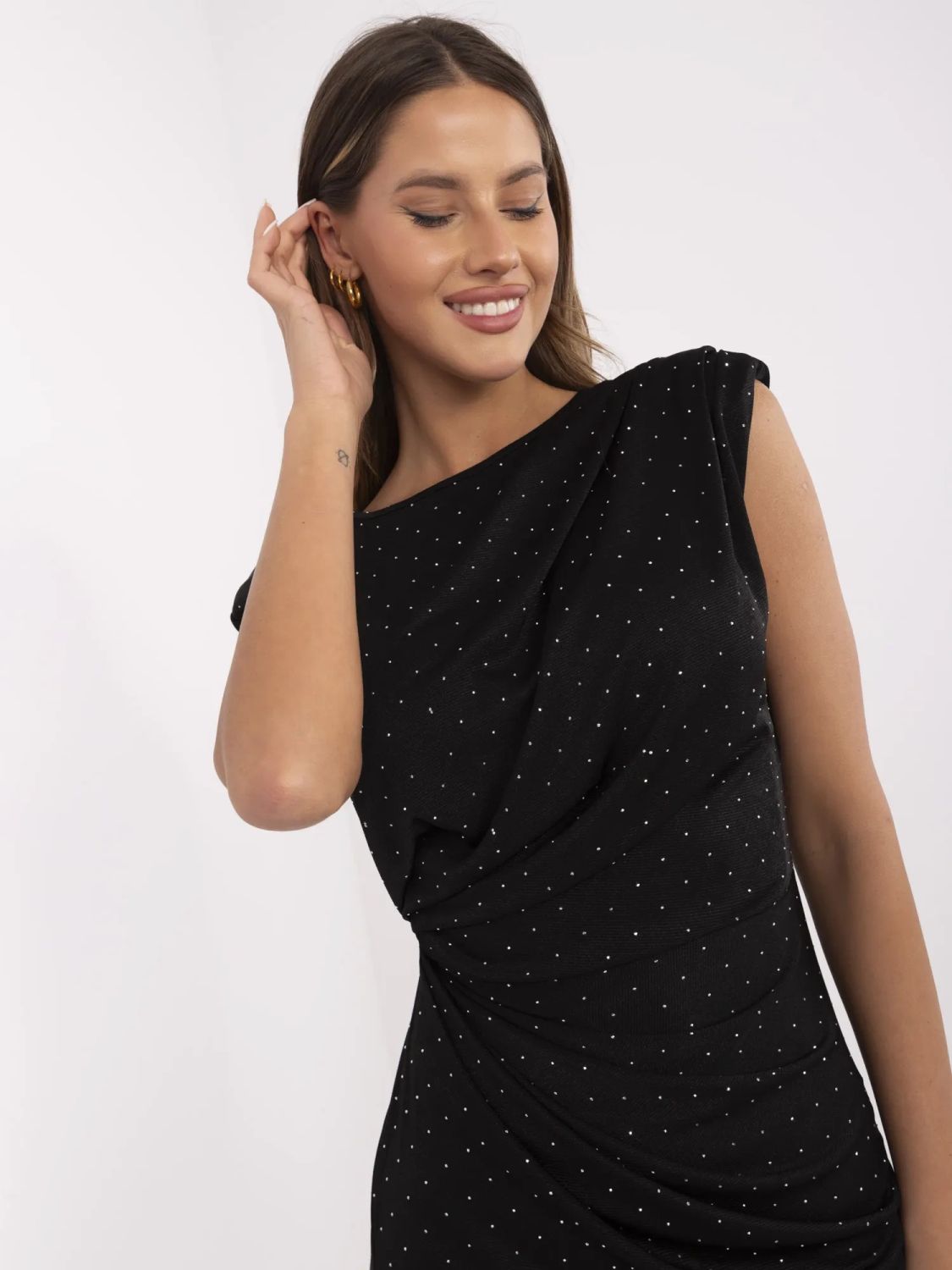 Elegant Midi Dress with Application
