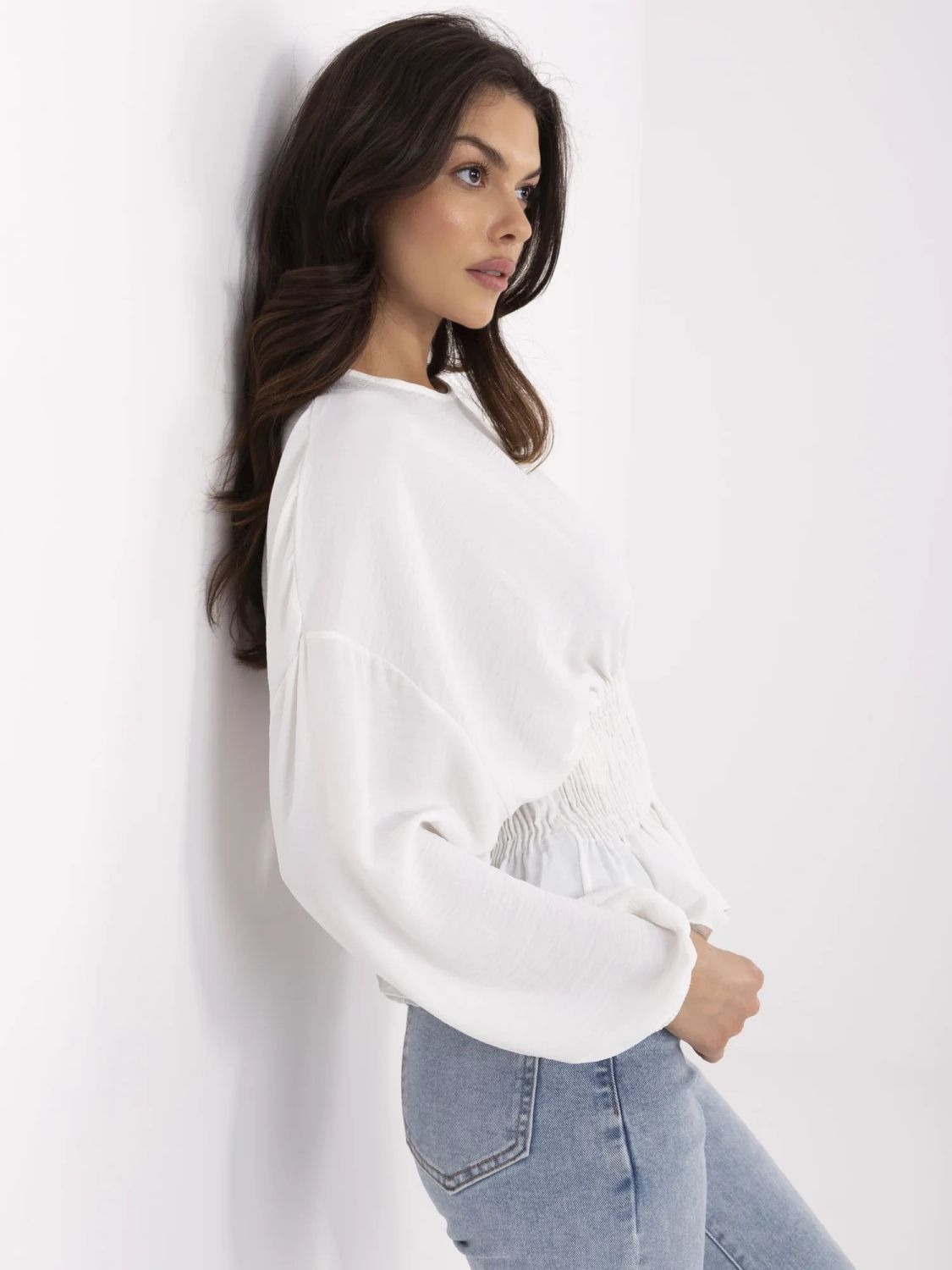 Elegant White Blouse with Long Sleeves