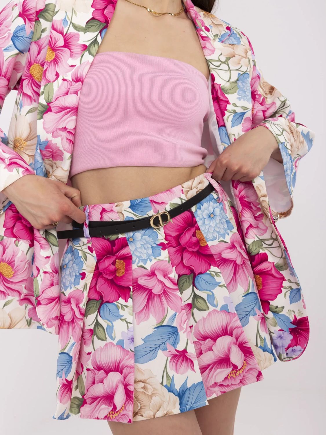 Elegant Pink Set with Floral Pattern