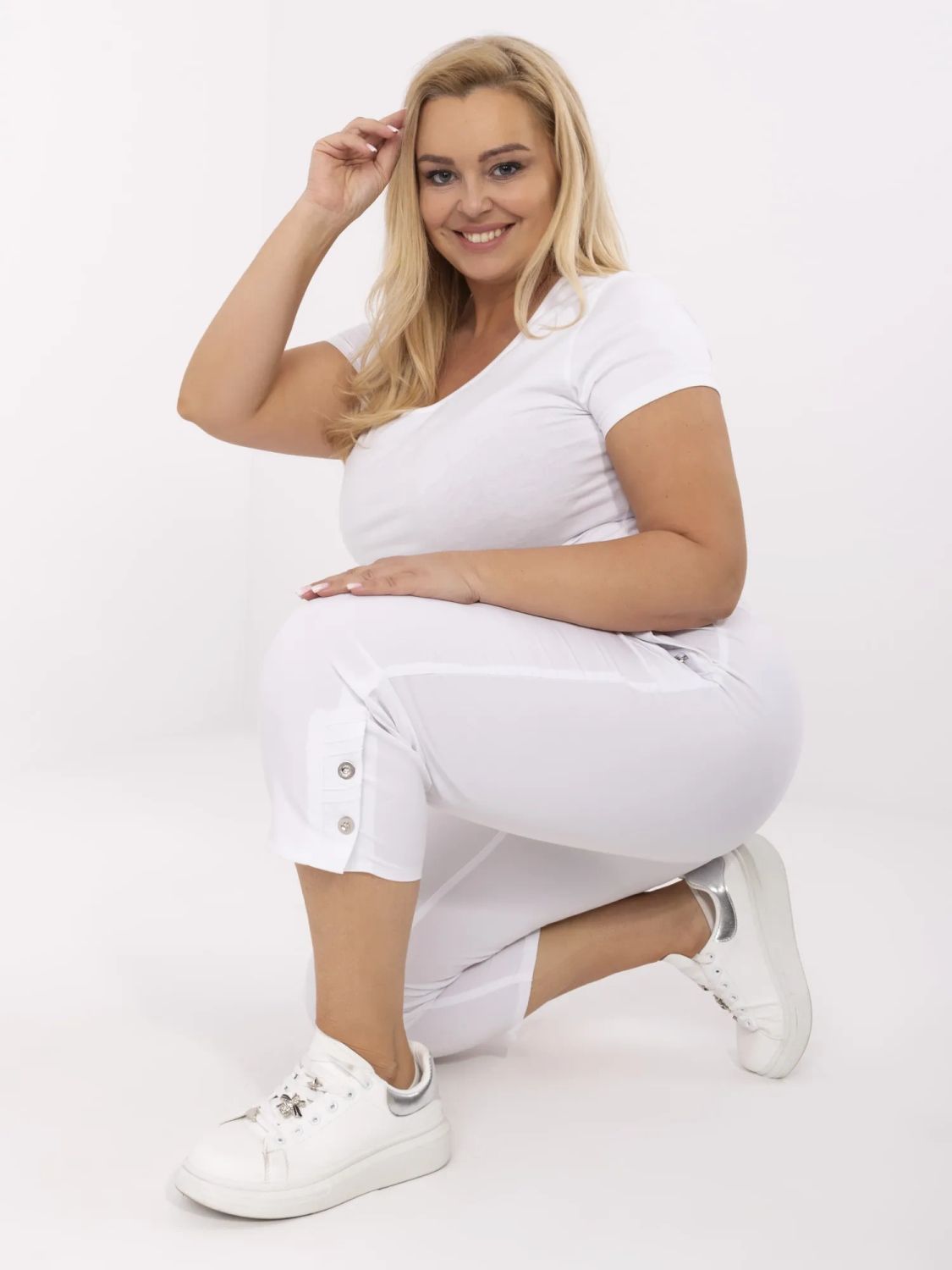 White Women's High-Waisted Pants