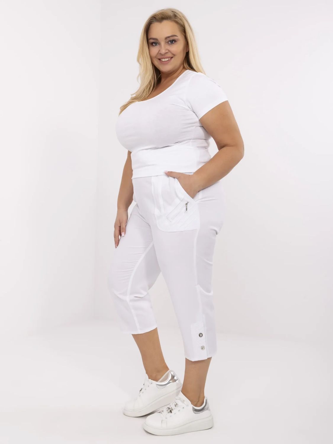 White Women's High-Waisted Pants