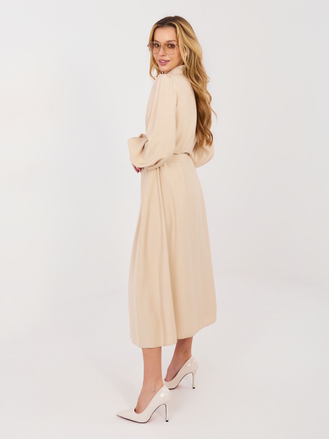 Beige shirt midi dress with belt