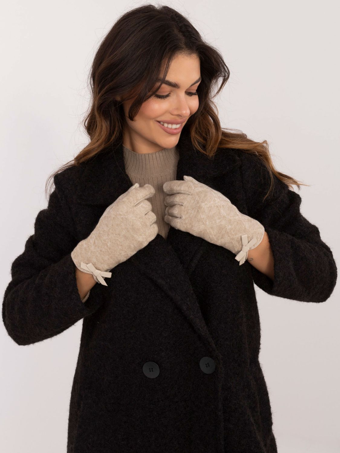 Beige Gloves with Bow