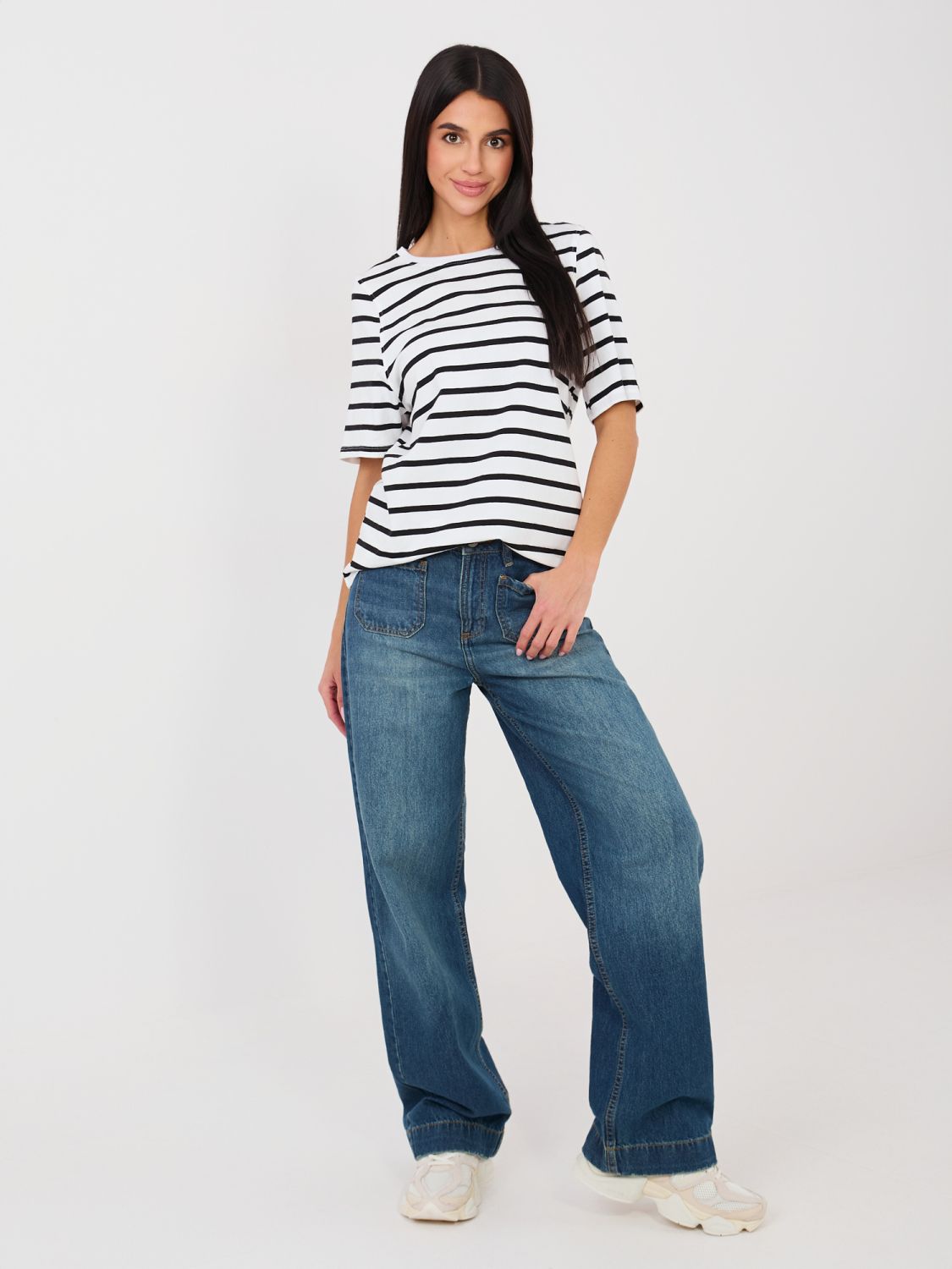 White striped T-shirt with short sleeves