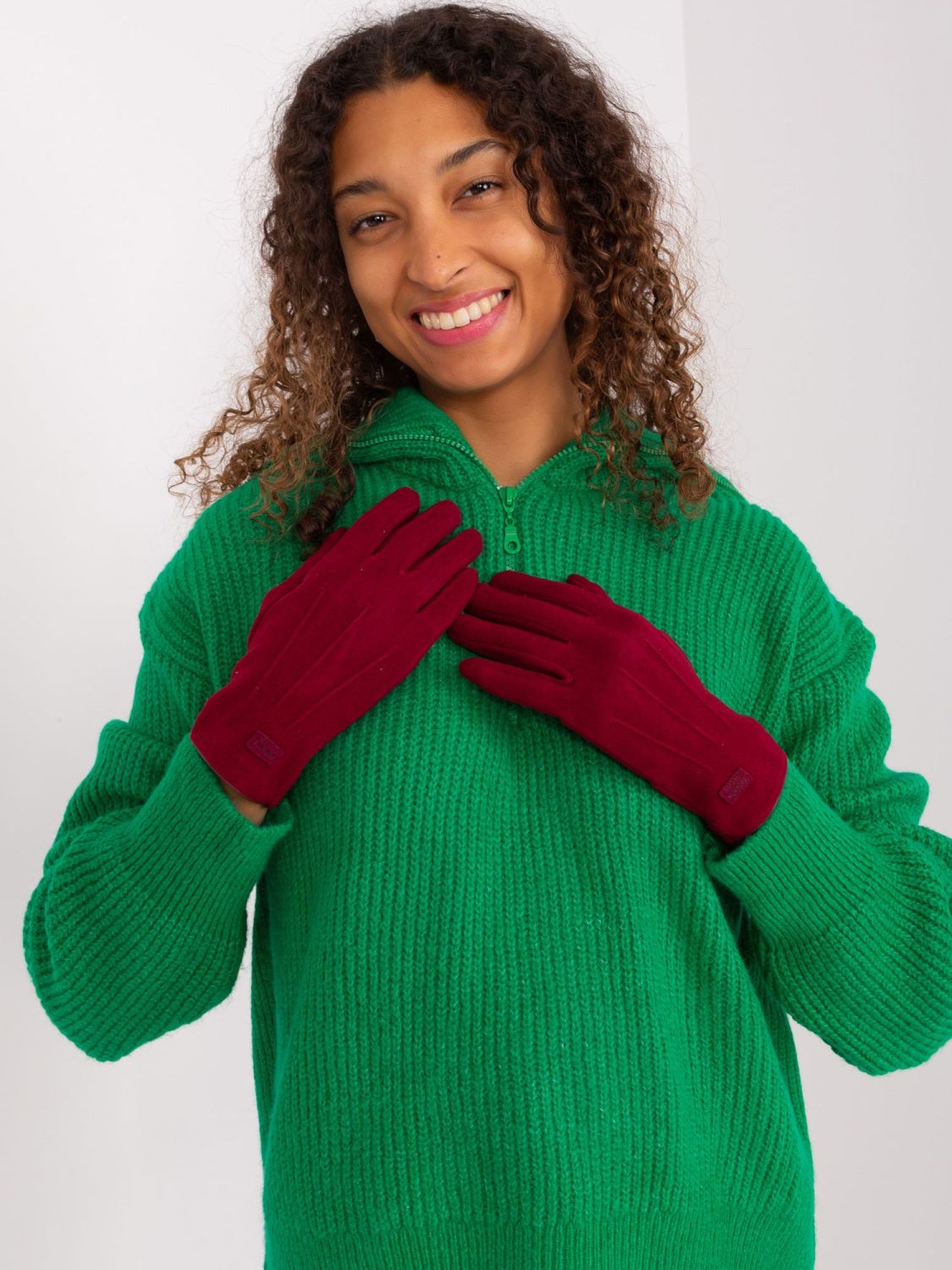 Stylish Gloves in Burgundy