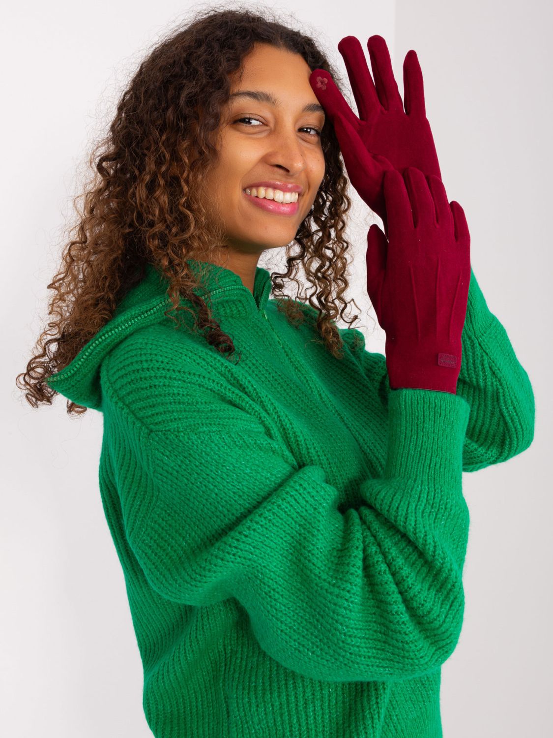 Stylish Gloves in Burgundy