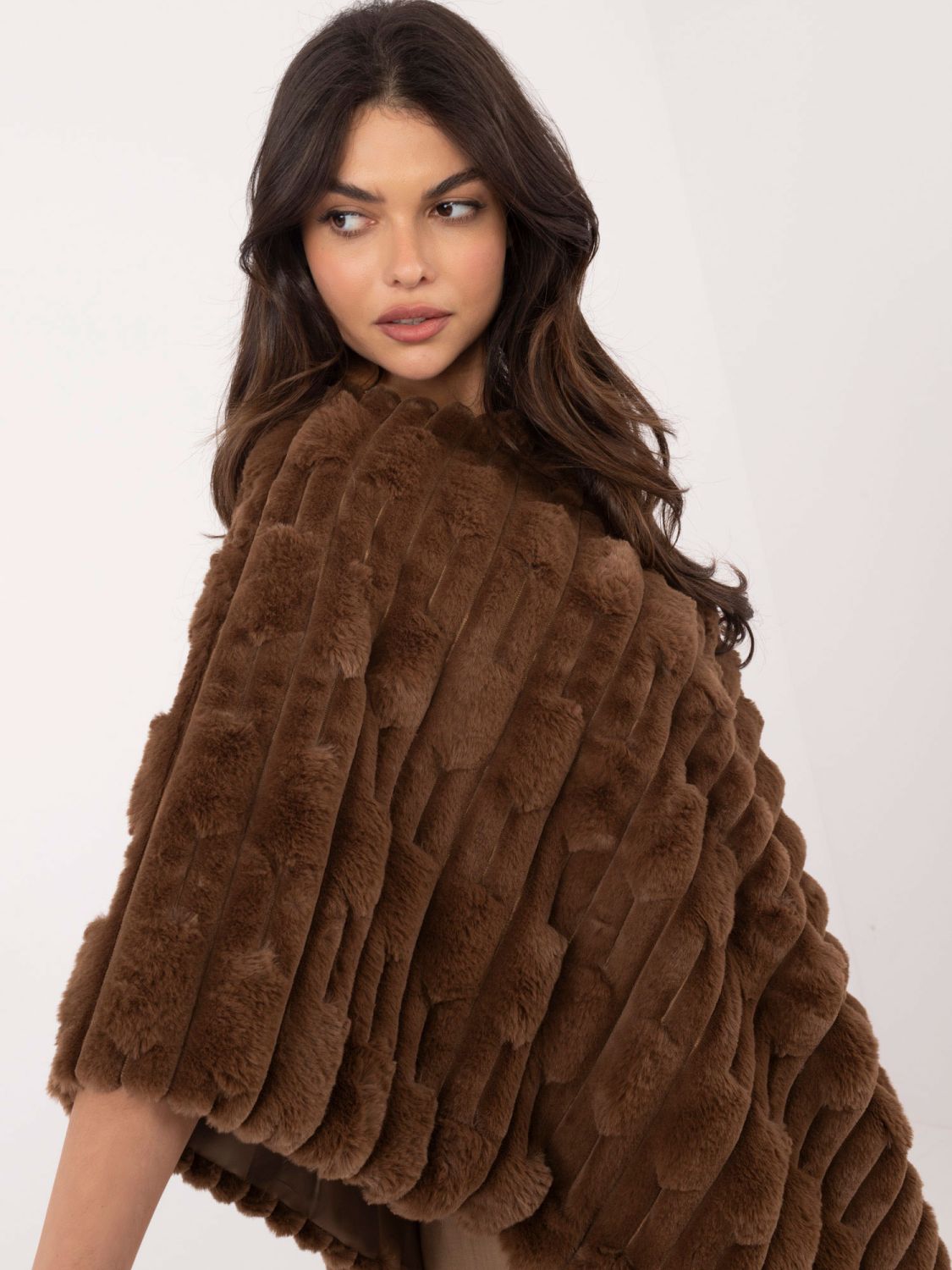 Brown poncho with lining and short sleeves