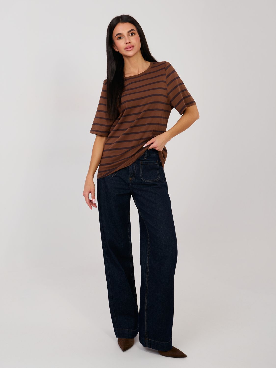 Brown striped cotton T-shirt with short sleeves