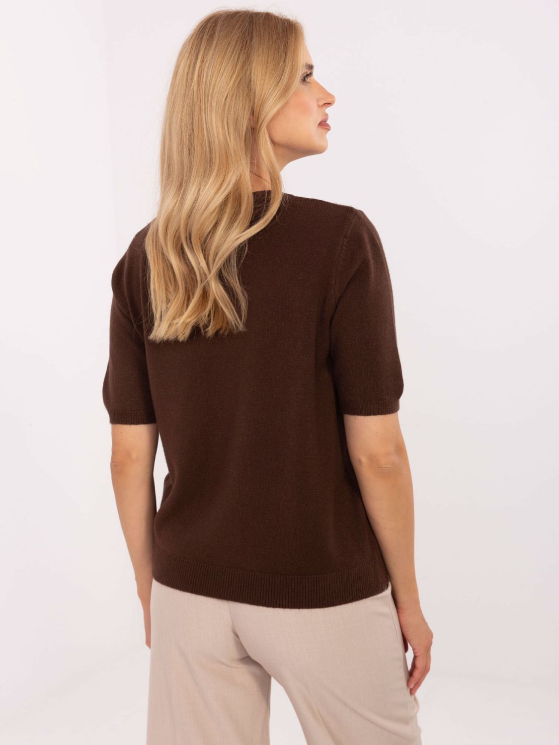 Elegant Brown Sweater with Application