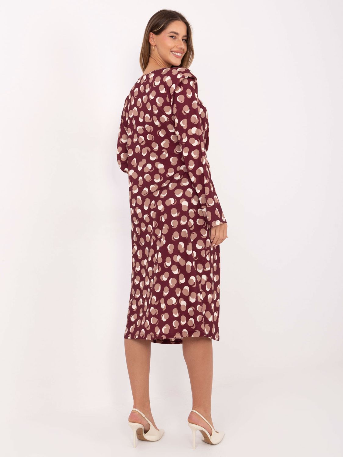 Burgundy midi dress with geometric pattern and long sleeves