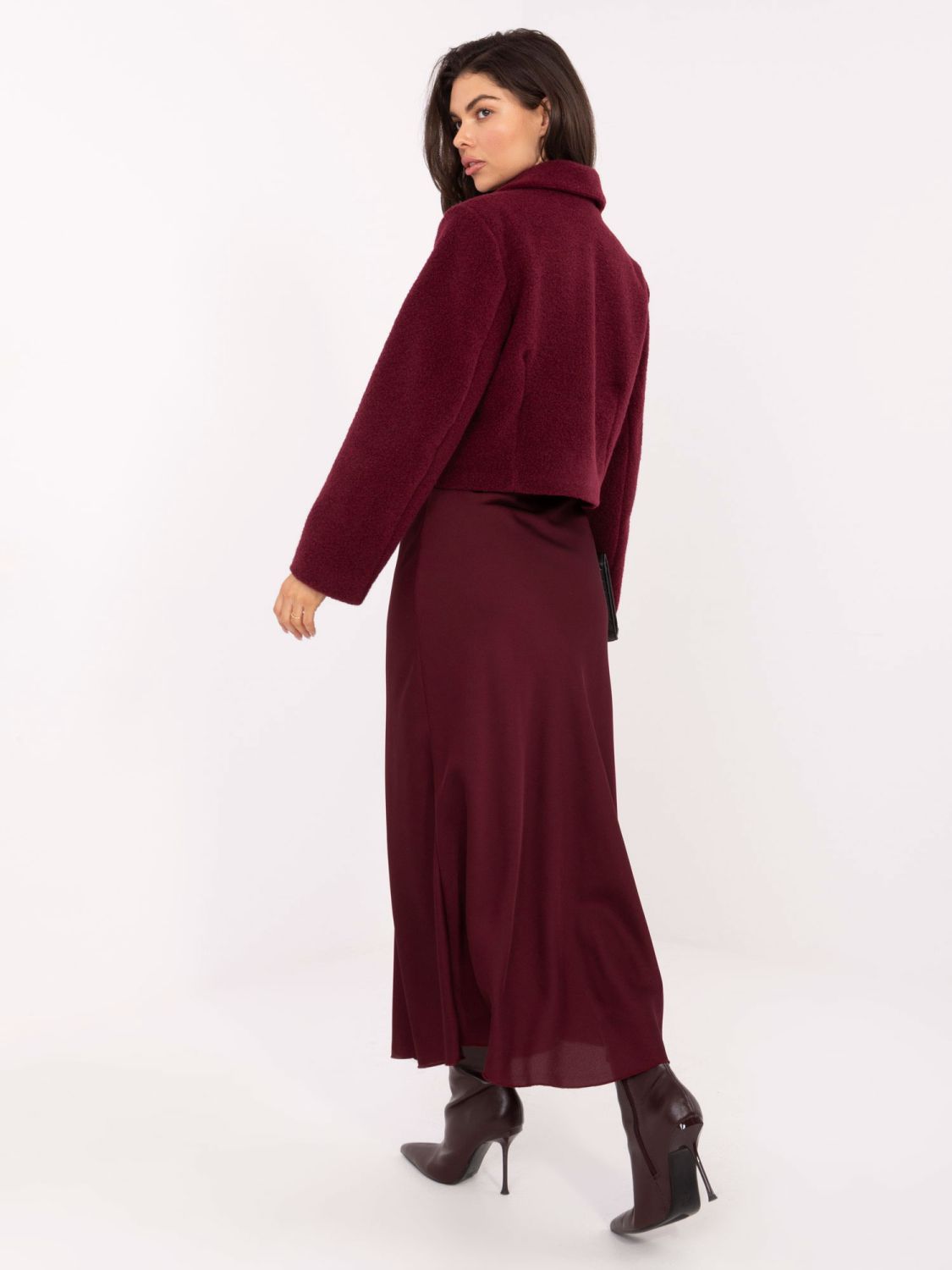 Elegant burgundy maxi skirt