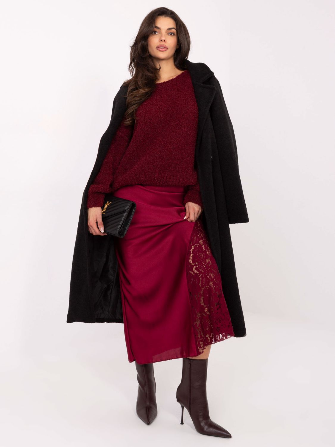 Elegant red midi skirt with lace