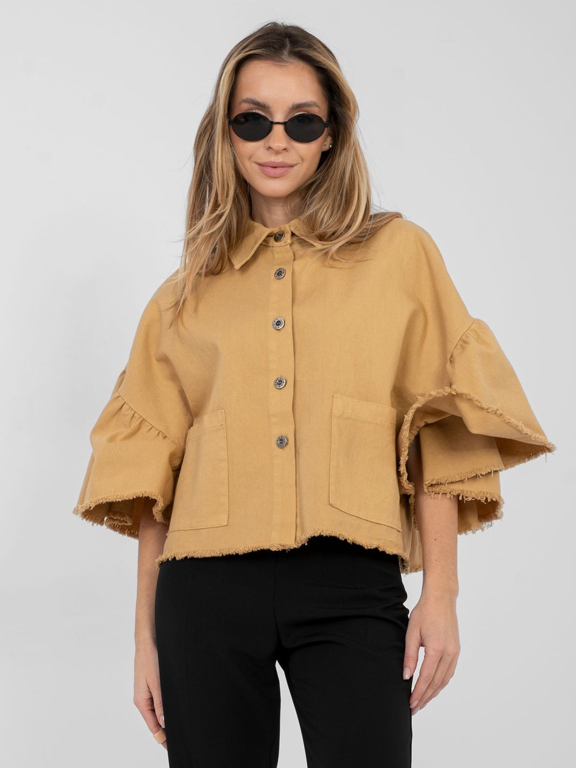 Short brown cotton jacket with ruffle and 3/4 sleeves