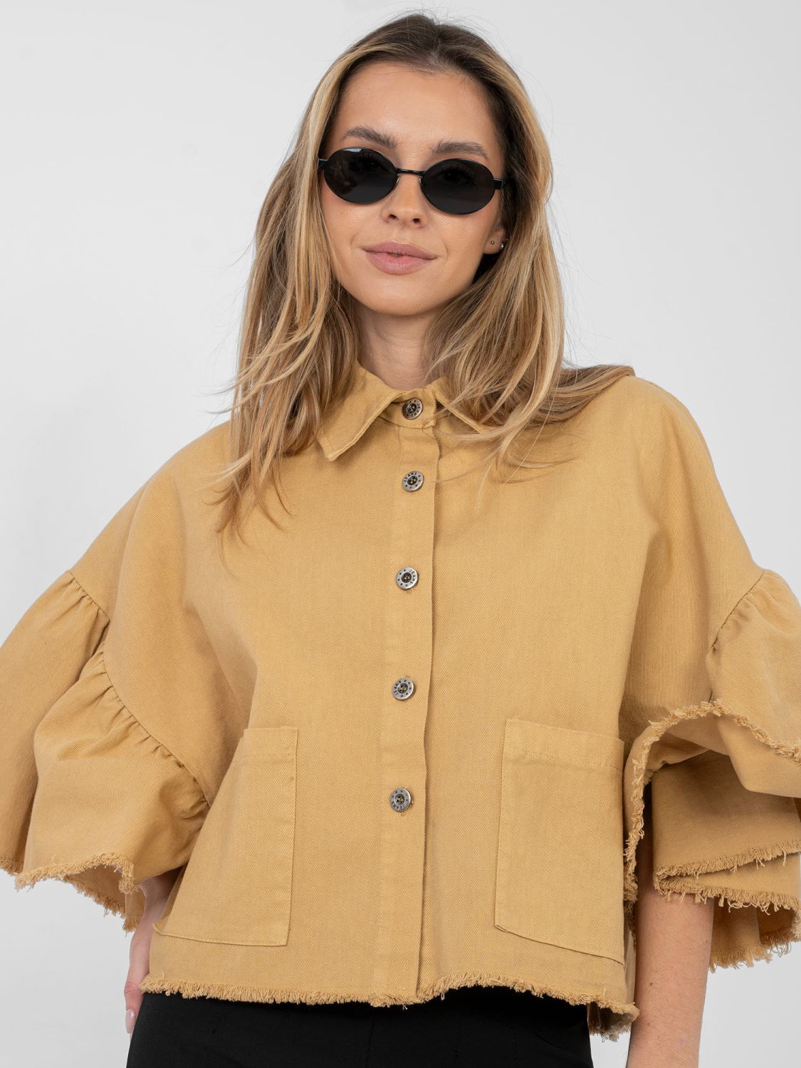 Short brown cotton jacket with ruffle and 3/4 sleeves