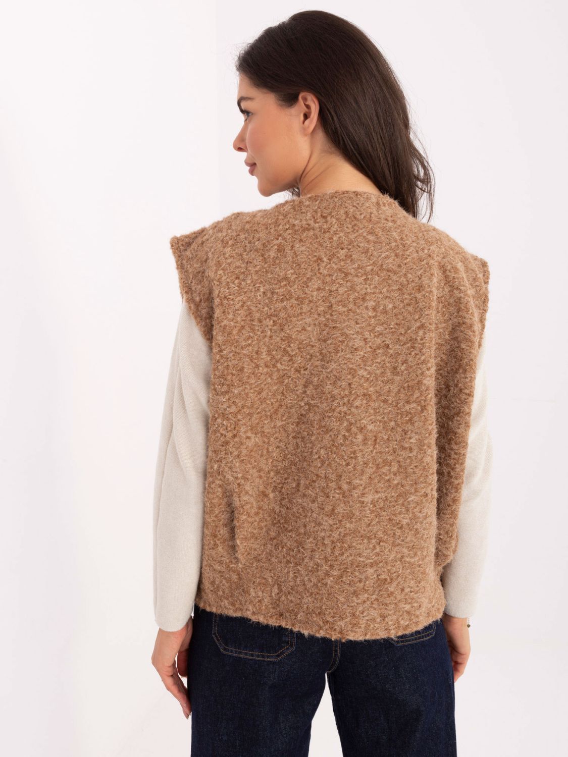 Brown knitted vest with pockets