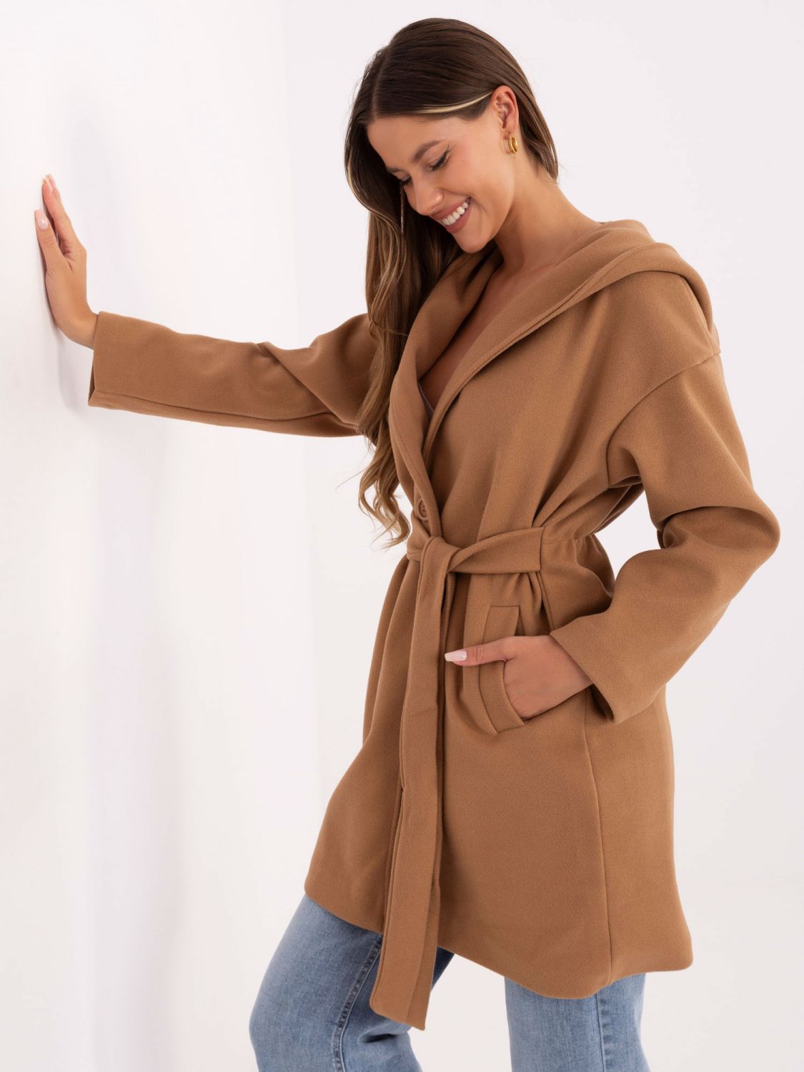 Stylish transitional coat with hood in camel brown