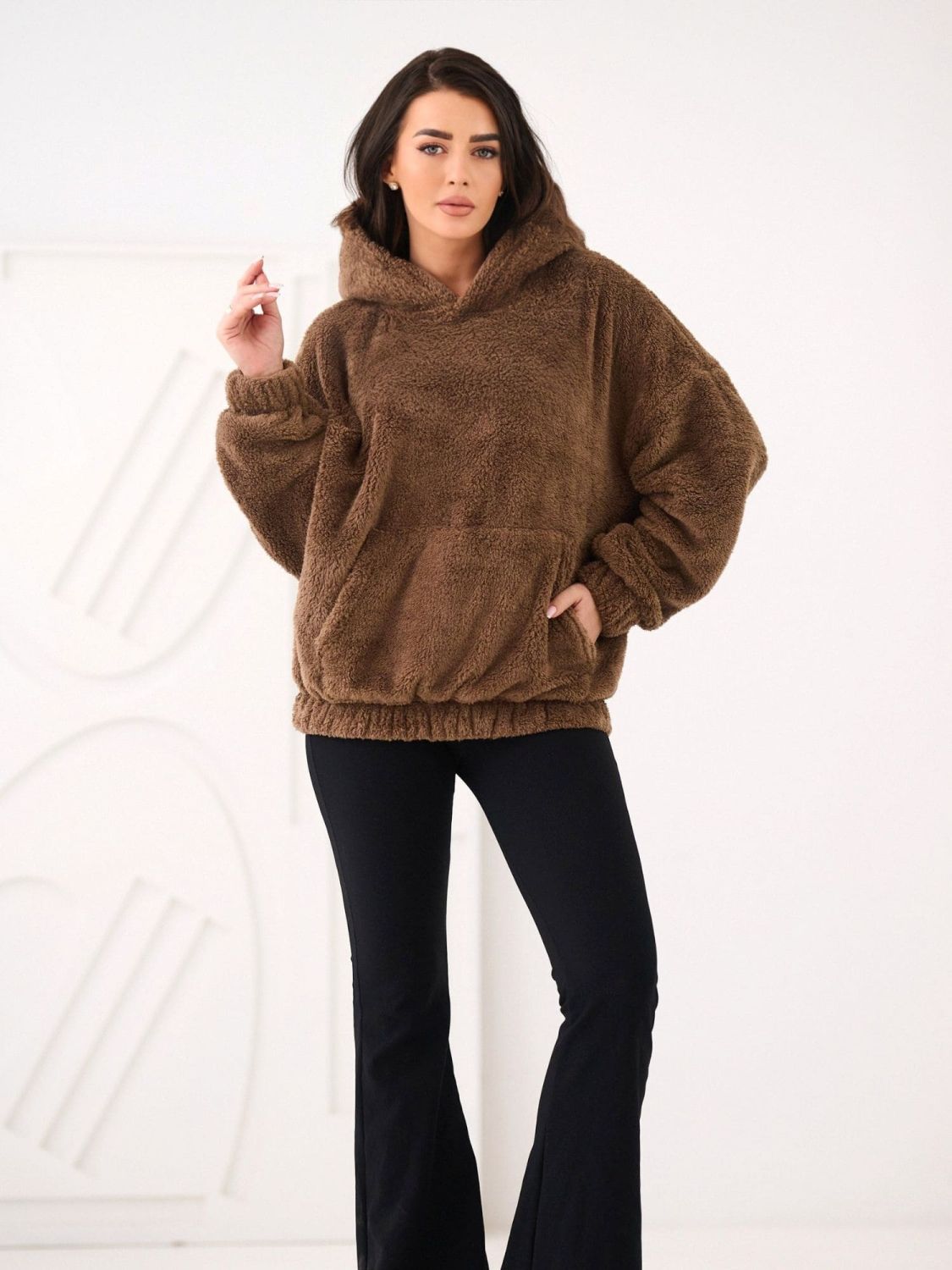 Beige hoodie with hood and pocket