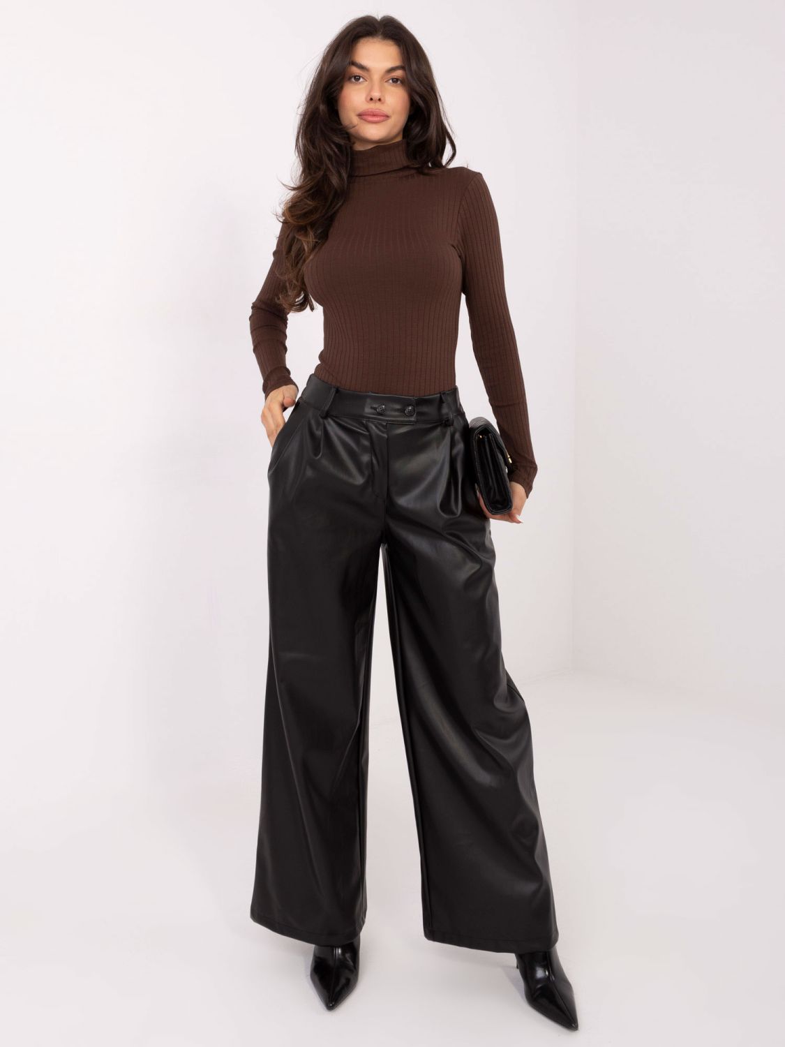 Ribbed brown turtleneck blouse