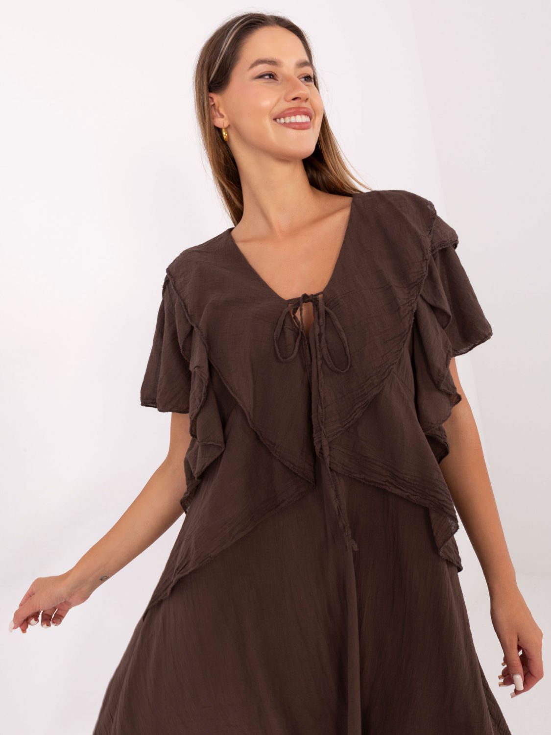 Oversize brown dress with short sleeves