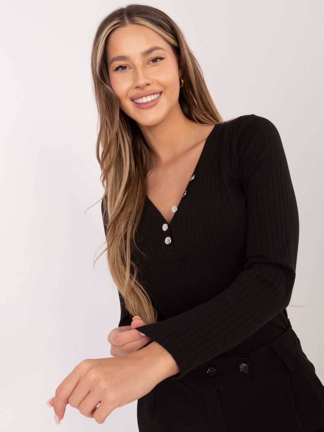 Black ribbed blouse with V-neck and buttons