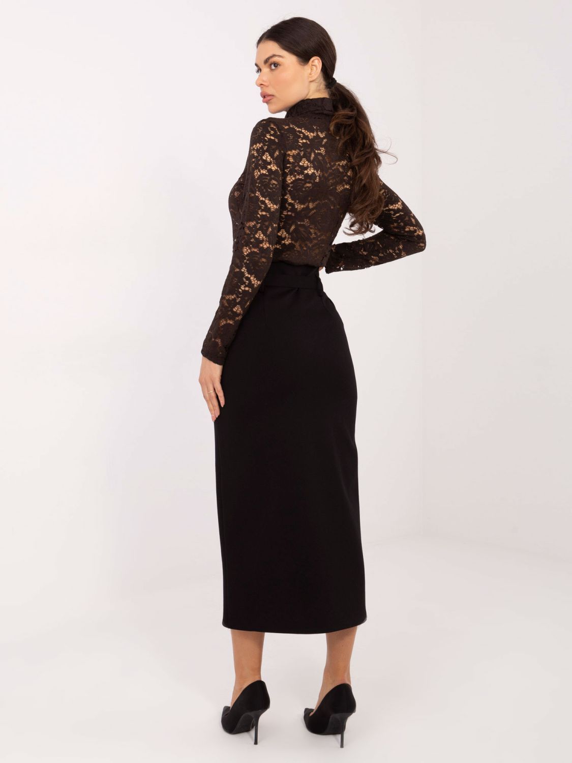 Elegant black midi skirt with belt