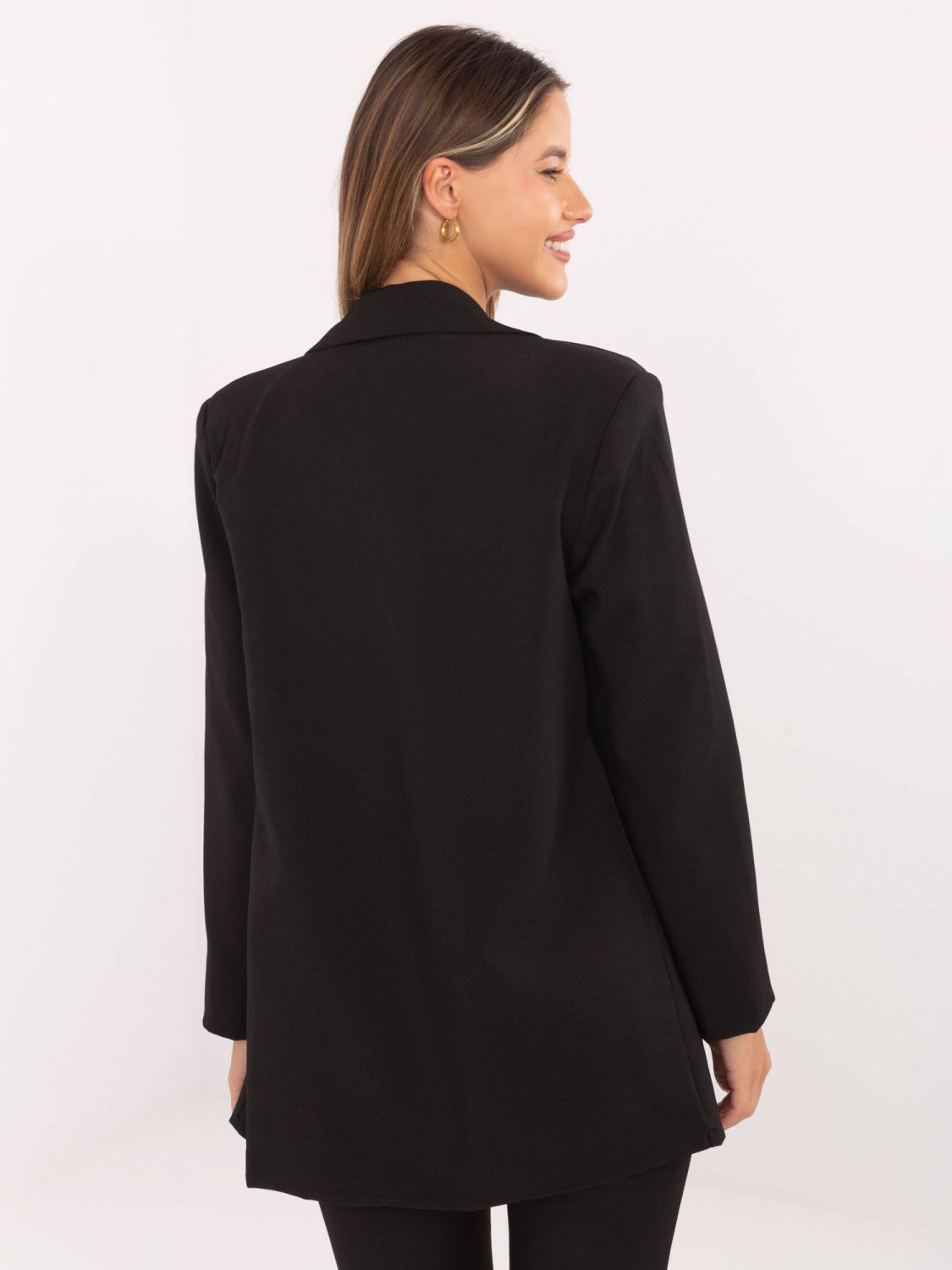 Elegant black blazer with lining and brooch