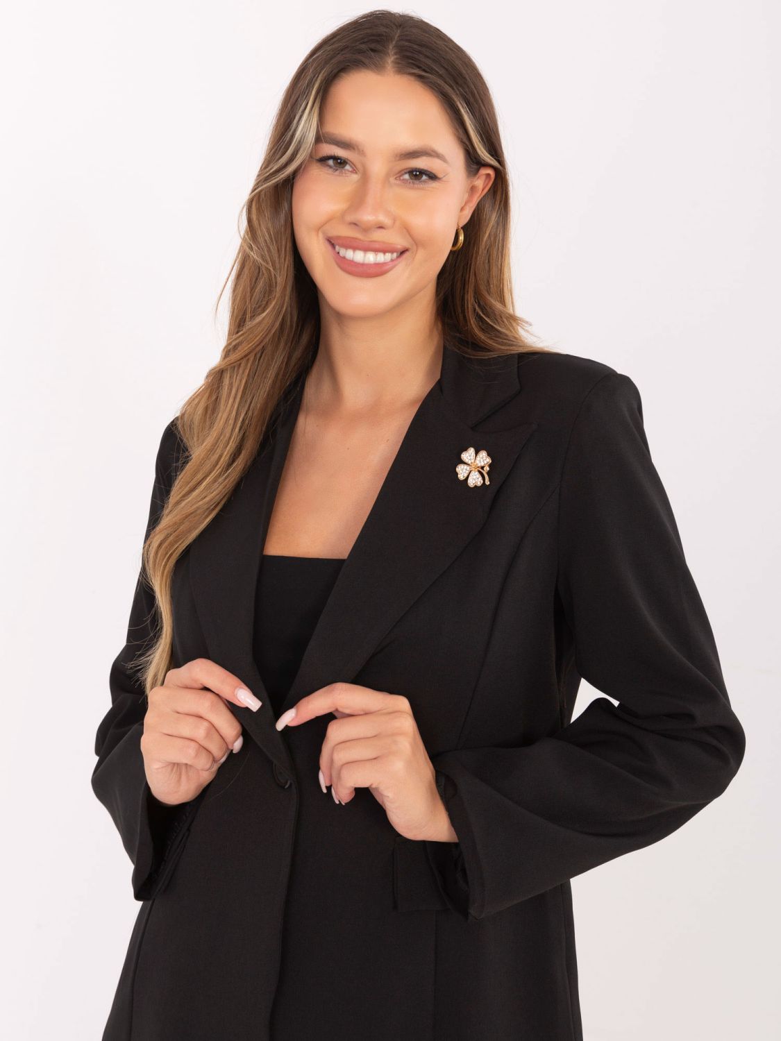 Elegant black blazer with brooch and lining